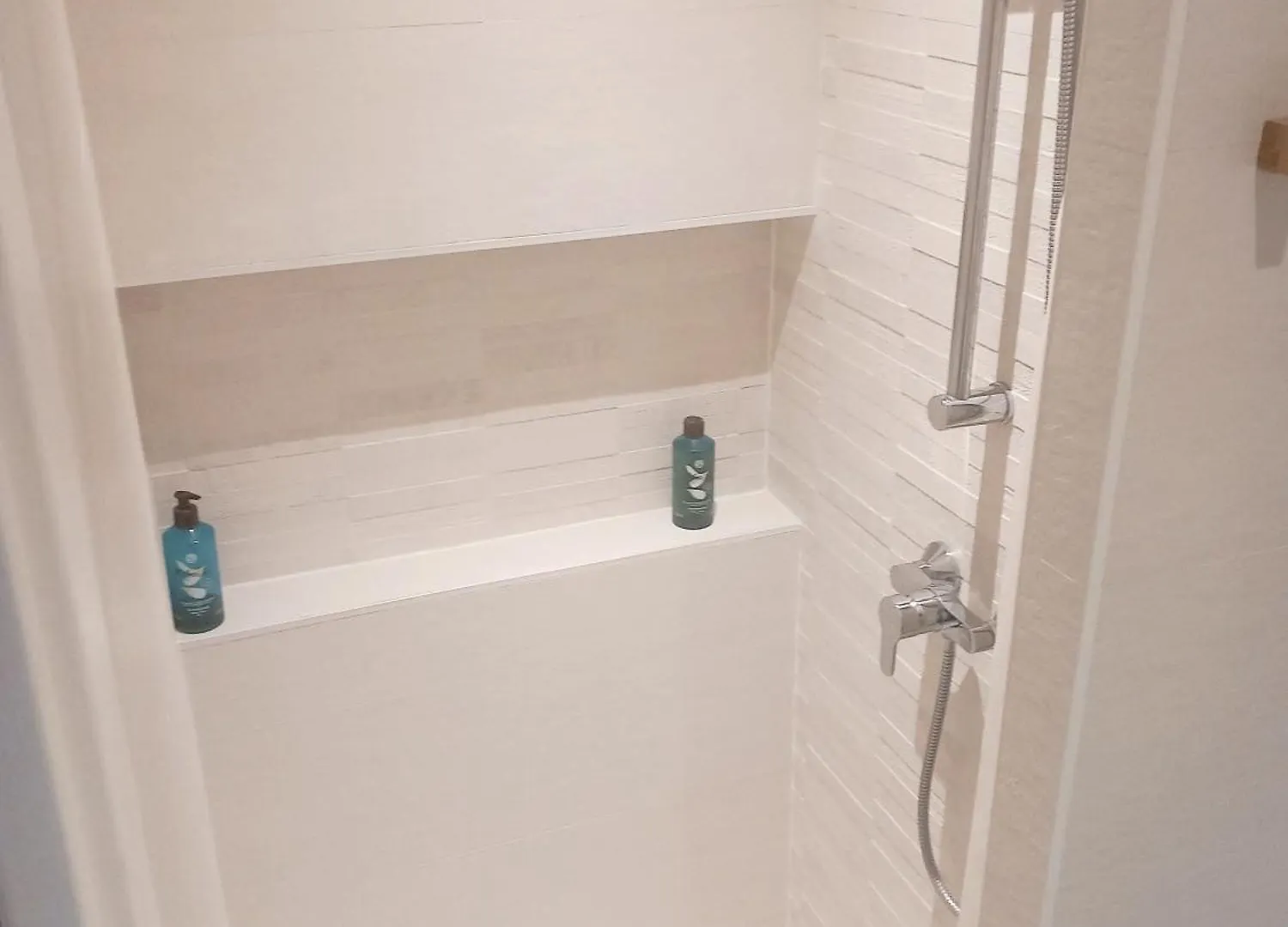 Chambre Salle De Bain Clim سان لوران دي مور منزل للإقامة سان لوران دي مور